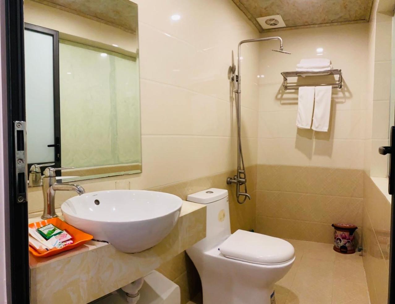 Victoria Hotel Халонг Экстерьер фото